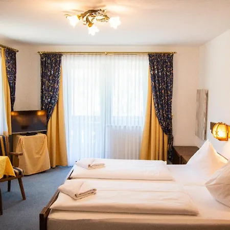 Flachauwinkl Hotell 3*