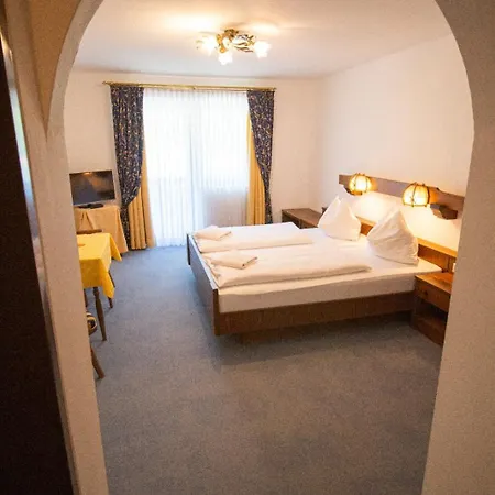 Hotell Flachauwinkl 3*